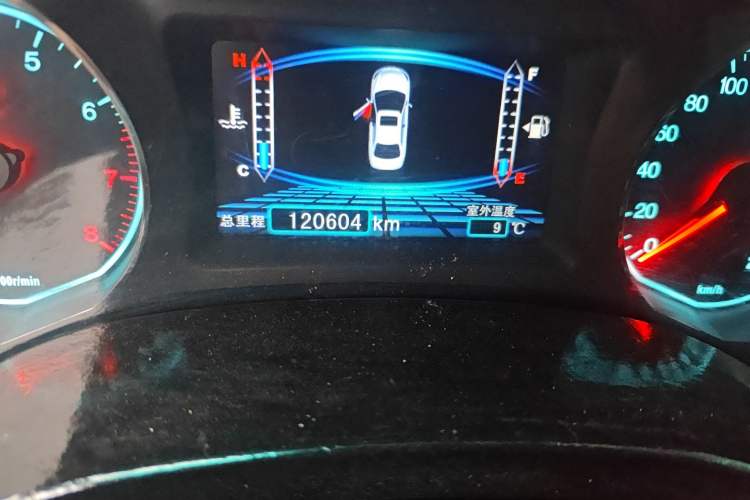 Used BYD Surui 2015 1.5L Manual Luxury Model
