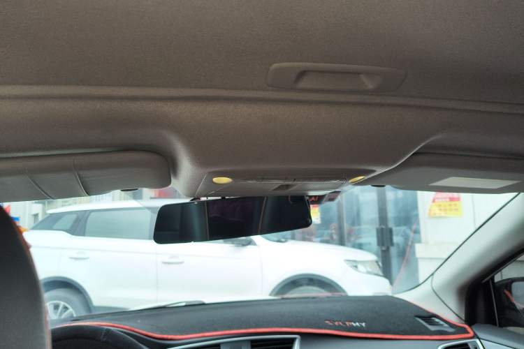 Used Nissan Sylphy 2019 1.6XV CVT Smart Connect Luxury Edition China VI Standard
