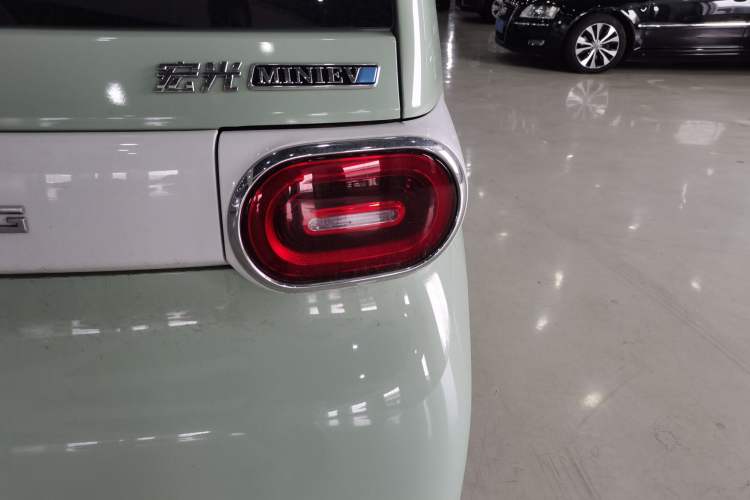 Used Wuling Hongguang MINIEV 2024 3rd Generation 215km Advanced Version