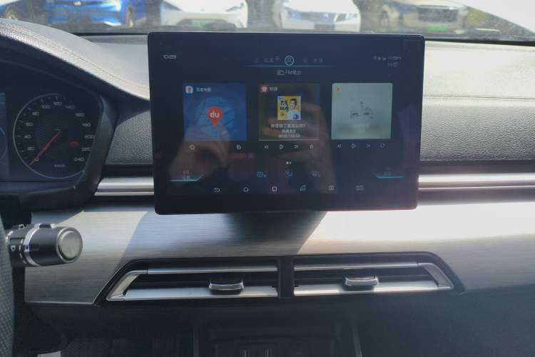 Used BYD Qin New Energy 2019 High-Range Deluxe Model Audio And AC Panel