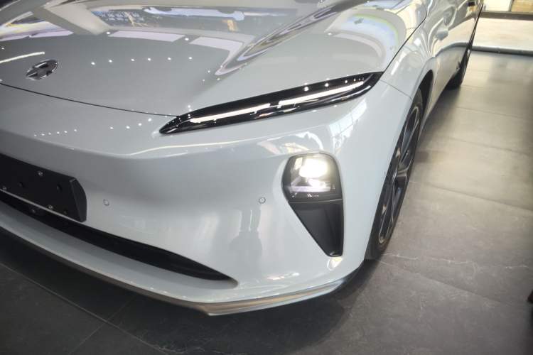 Used Nio ET5T 2023 75 kWh Touring