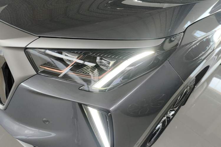 Used GAC Trumpchi GS4 PLUS 2022 390T Automatic Starry Edition Left Front Headlight