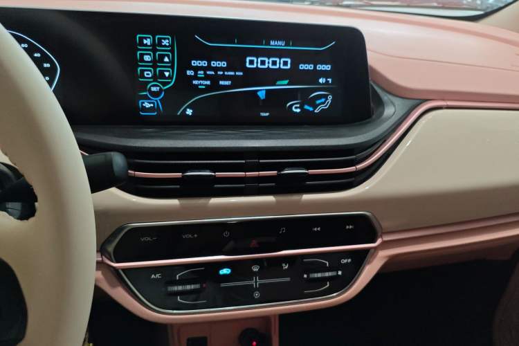 Used CHANGAN Benni E-Star 2020 Heart Edition Lithium Iron Phosphate (31.18 kWh)