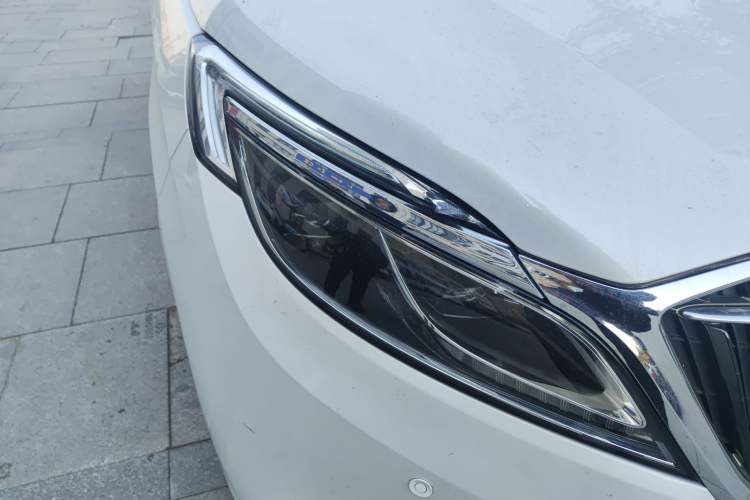 Used Buick GL8 2017 ES 28T Luxury Model China V Standard
