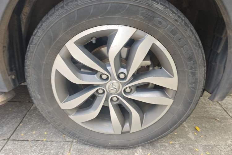 Used BAIC Senova X65 2015 2.0T Automatic Elite Model