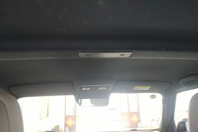 Used iCAR V23 2025 501 Four-Wheel Drive Intelligent Driving Version Headliner