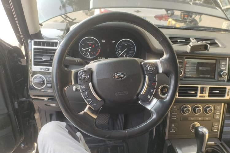 Used Land Rover Range Rover 2010 5.0 NA V8 HSE