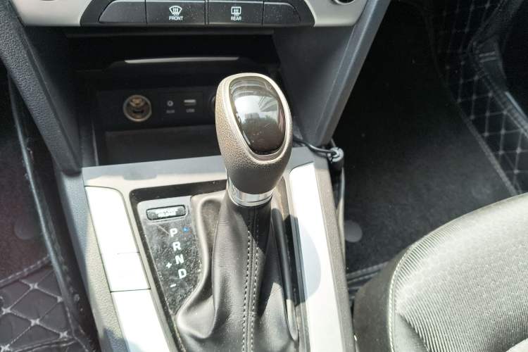 Used Hyundai Elantra (6th Generation / Lingdong) 2016 1.6L Automatic ZhiXuan – Elite Version