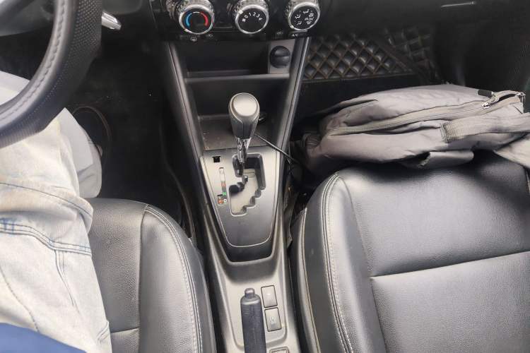 Used Toyota Vios 2021 1.5L CVT Innovation Edition Gear Lever