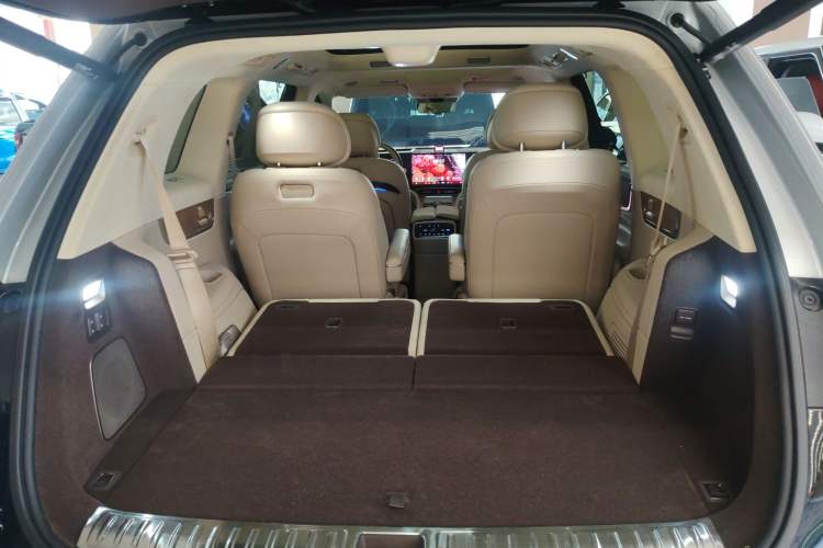 Used Hima AITO M9 2024 Range-Extended Ultra Version 52 kWh 6-Seater Model Trunk