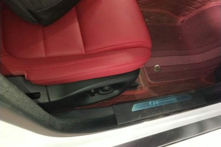 Used Jaguar XEL 2024 2.0T 250 PS R-DYNAMIC S Advanced Sport Edition
