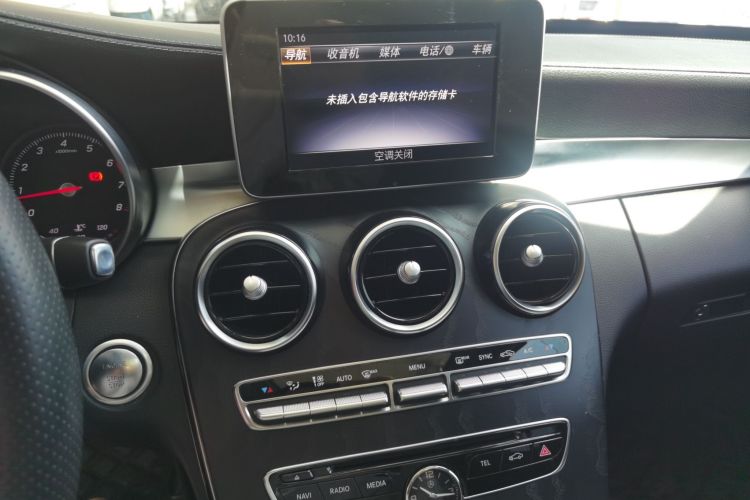 Used Mercedes-Benz C-Class 2018 C 180 L Fashion Edition Sport Version Audio And AC Panel