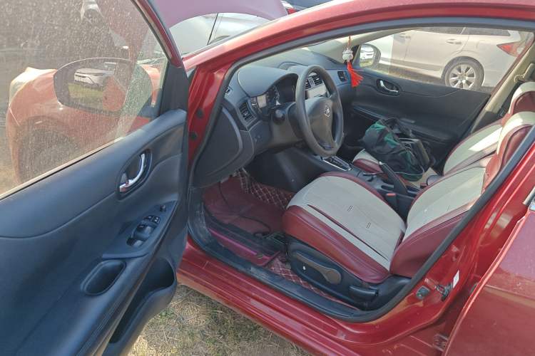 Used Nissan Tiida 2011 1.6L CVT Comfort Model