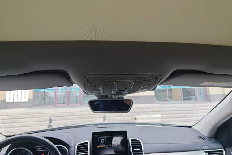 Used Mercedes-Benz GLE Coupe 2017 GLE 400 4MATIC Coupe SUV Headliner