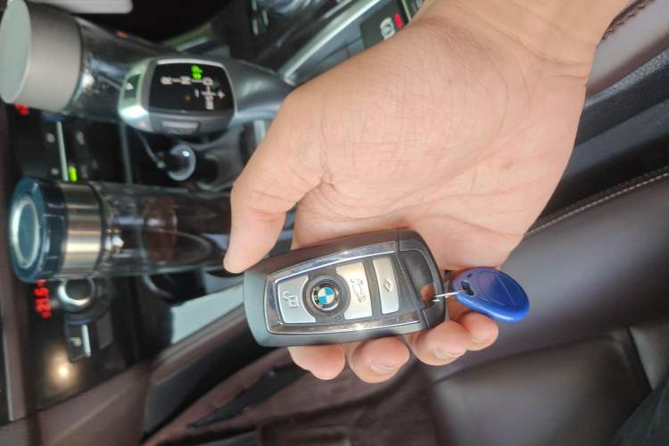 Used BMW 5 Series 2014 525Li Luxury Design Package