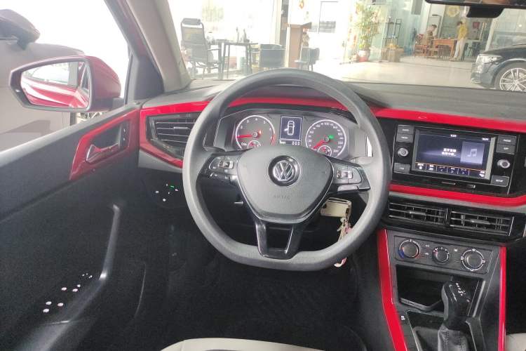 Used Volkswagen Polo 2019 Plus 1.5L Automatic Colorful Technology Edition Steering Wheel