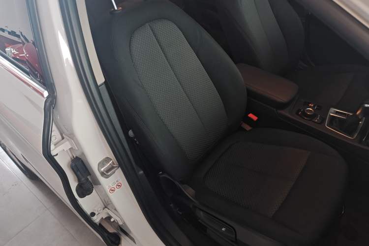 Used BMW 1 Series 2018 118i Fashion Model
