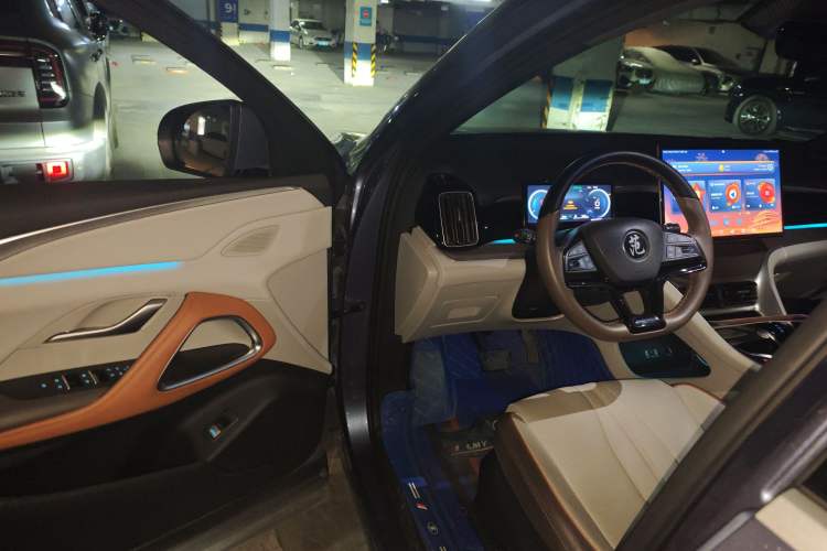 Used BYD Song Pro New Energy 2023 Champion Edition DM-i 110KM Excellence Model
