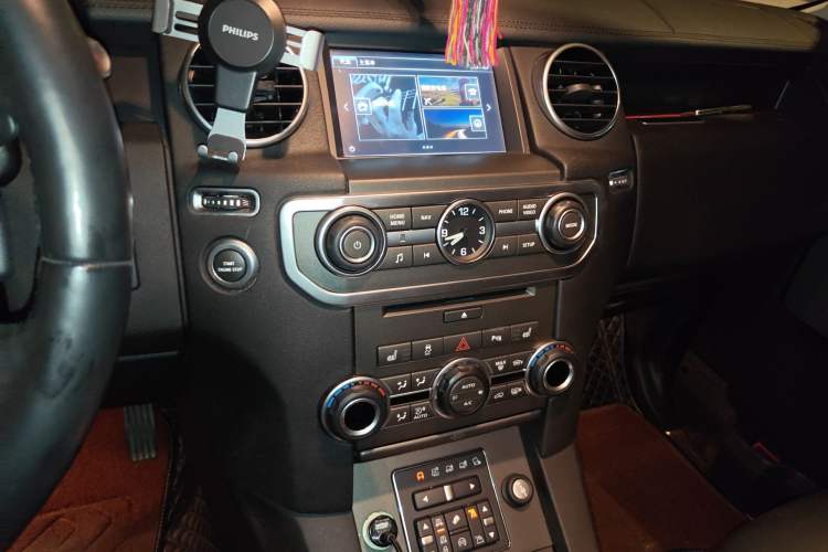 Used Land Rover Discovery 2016 3.0 SC Obsidian Black Heritage Edition HSE