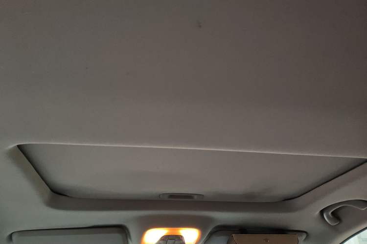 Used GAC Trumpchi GS4 2015 200T G-DCT Luxury Edition Headliner