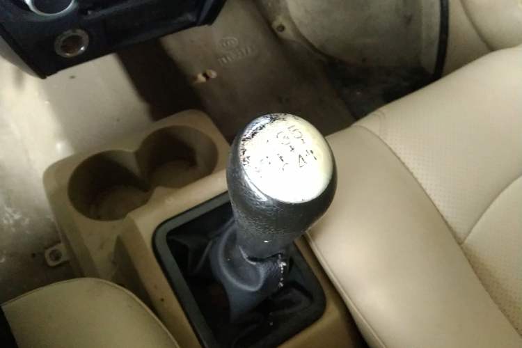 Used Dongfeng Xiaokang C37 2018 1.5L Premium II DK15 Gear Lever