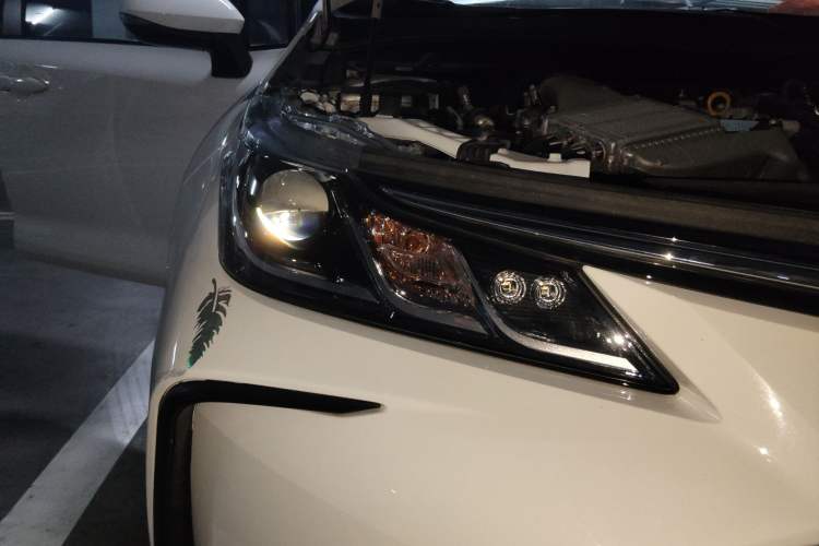 Used Toyota Corolla 2021 1.2T S-CVT Pioneer Edition Right Front Headlight