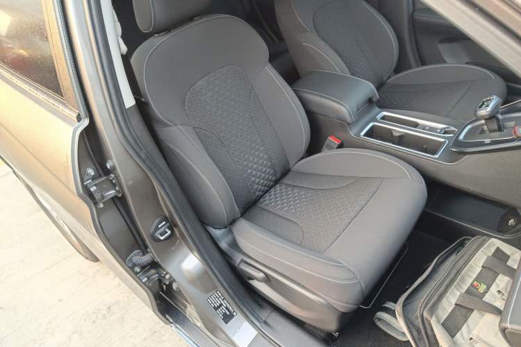 Used Haval M6 2021 PLUS 1.5T DCT Elite Smart Connectivity Model