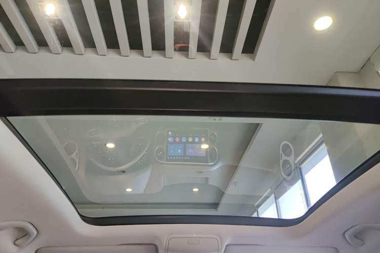 Used Volkswagen Tiguan L 2017 300TSI Automatic Two-Wheel Drive Silk Road Comfort Edition