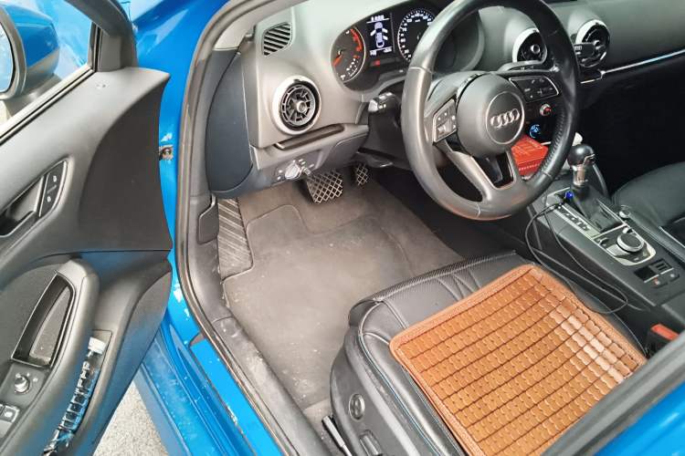 Used Audi A3 2017 Limousine 35 TFSI Fashion Model