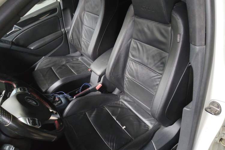 Used Volkswagen Golf GTI 2012 2.0 TSI GTI Left Front Seat