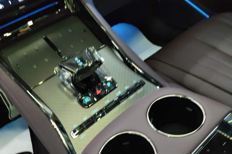 Used Denza Z9GT 2024 1100 Four-Wheel Drive Ultra Version
