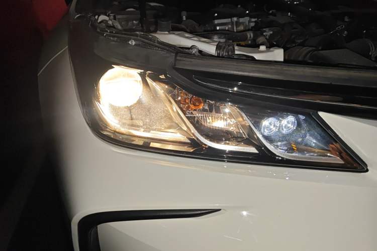 Used Toyota Corolla 2021 Dual-Motor 1.8L E-CVT Elite Edition