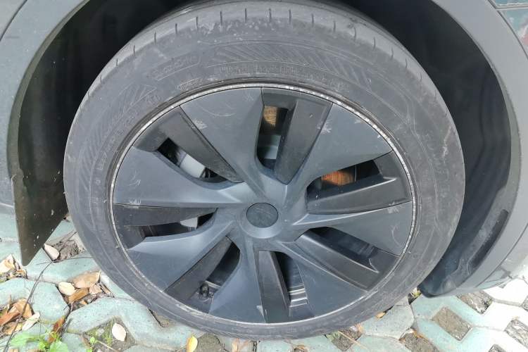 Used Tesla Model Y 2024 Rear-Wheel-Drive Version
