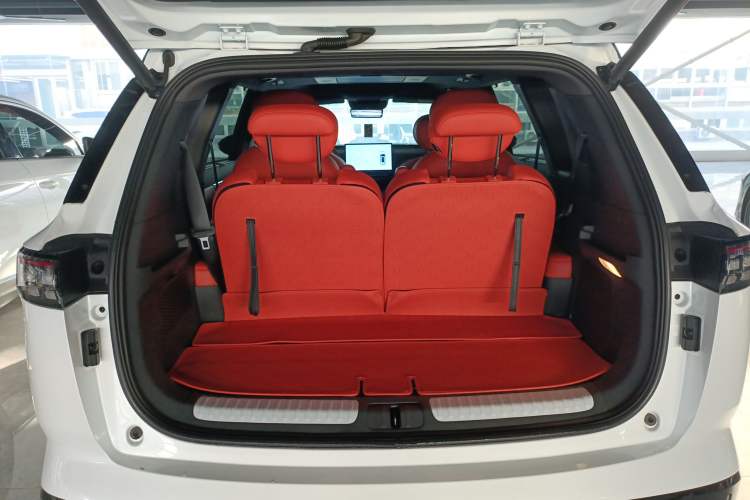 Used Dongfeng eπ eπ008 2024 210Max Range-Extended Version 6 Seats