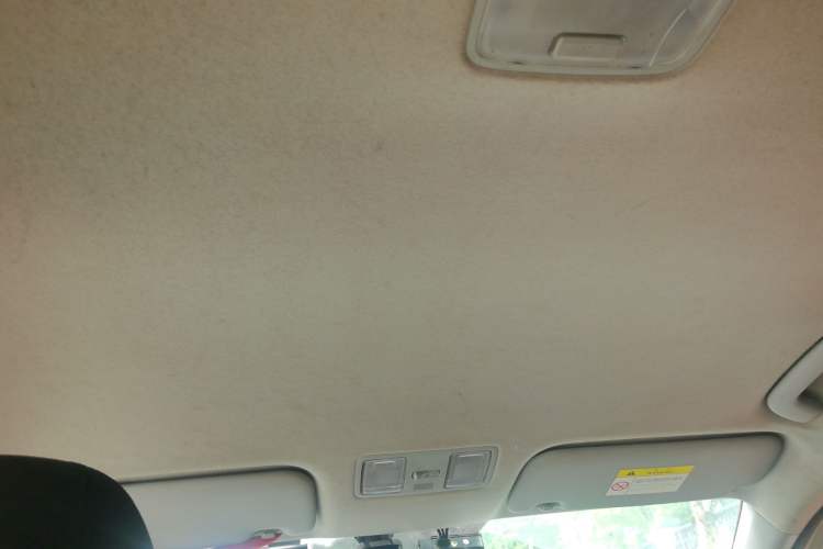 Used Hyundai Celesta 2018 1.6L Automatic GL Enjoyment Edition China VI compliant