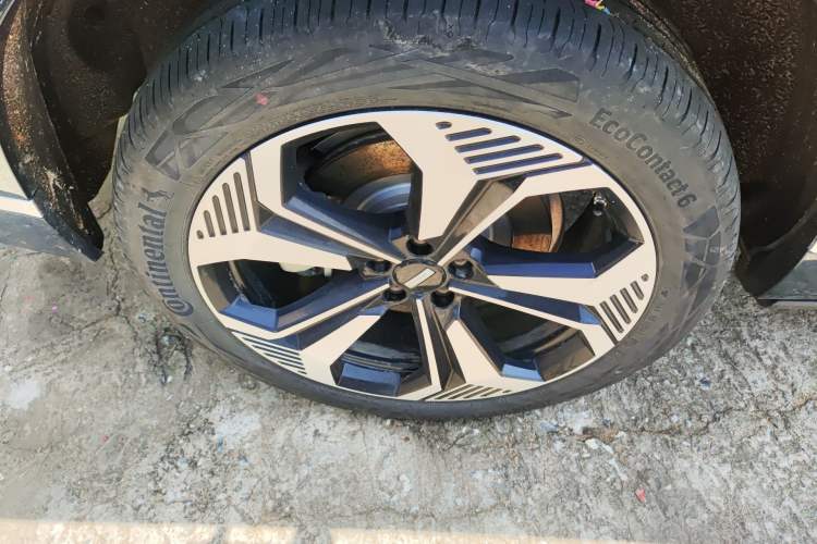 Used Wey Lanshan 2025 Four-Wheel Drive Max Right Rear Wheel Hub