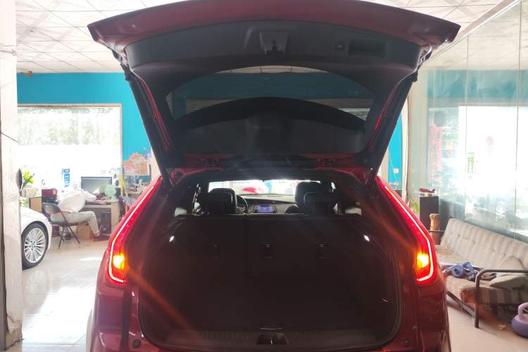 Used Cadillac XT4 2021 28T Two-Wheel Drive Tech Edition
