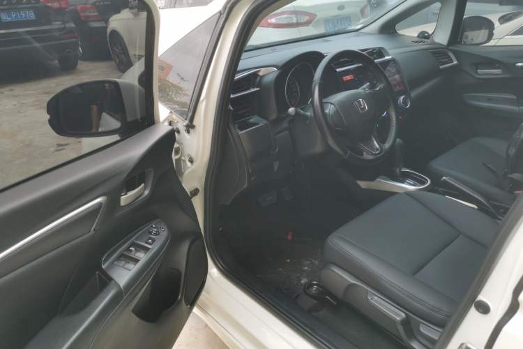 Used Honda Fit 2018 1.5L CVT Trendy Run+ Edition
