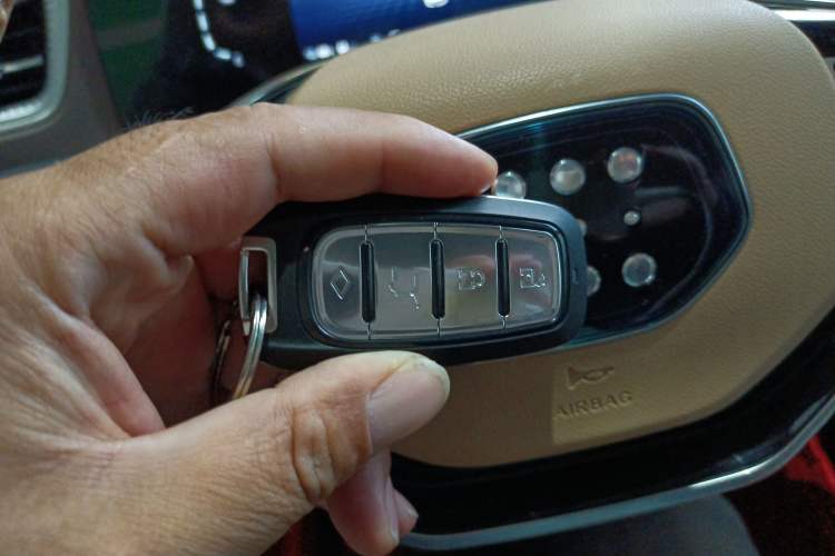 Used Landian E5 2023 1.5L DE-i 100KM Zhenxiang Edition 7-Seater