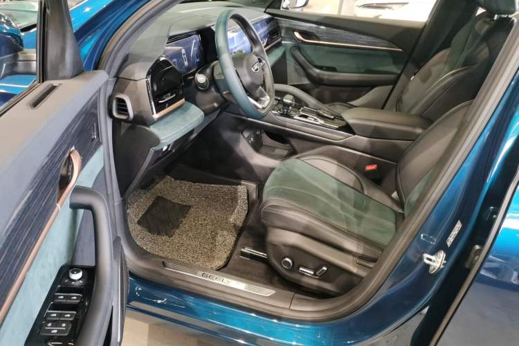 Used Geely Auto Monjaro L 2021 2.0TD DCT EVO Two-Wheel Drive Prestige Version Driver Seat