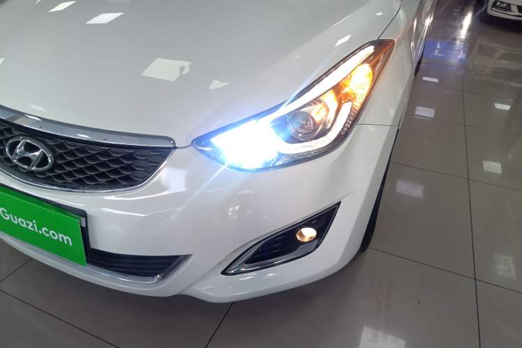 Used Hyundai Elantra (5th Generation / Langdong) 2016 1.6L Automatic Prestige Model
