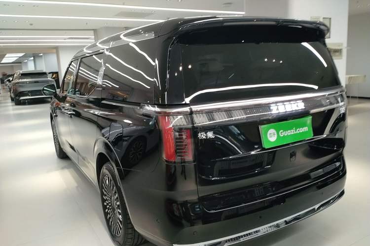 Used Zeekr 009 2024 Six-Seat Executive Version 4WD 108 kWh