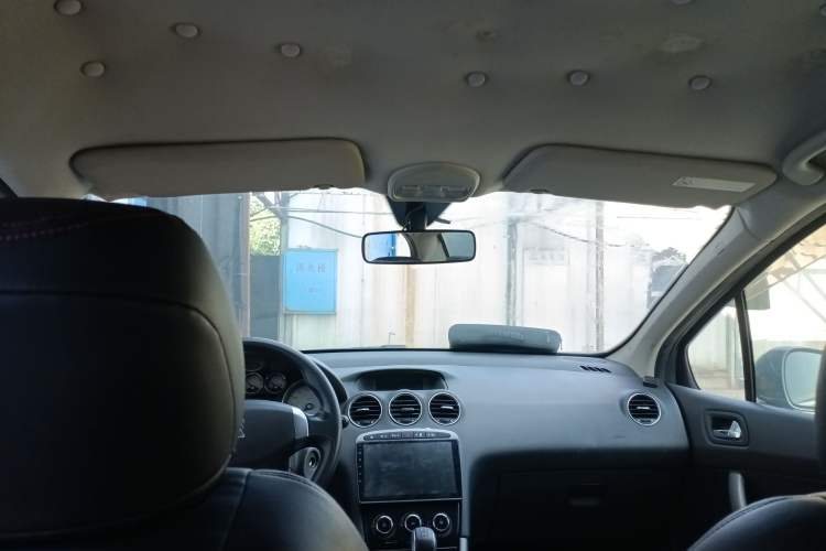 Used Peugeot 408 2013 2.0L Manual Comfort Edition