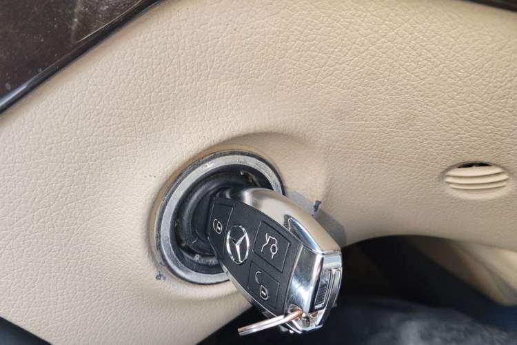 Used Mercedes-Benz Vito 2013 3.0L Elite Edition