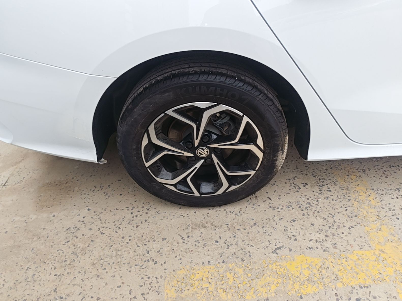 MG 5 2023 180 DVVT CVT Luxury Edition — снимка 11
