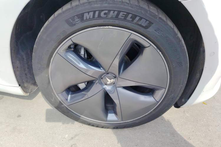 Used Tesla Model 3 2020 Refreshed Version Long-Range Rear-Wheel Drive
