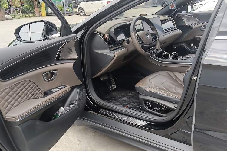 Used BYD Han 2022 DM-i 121KM Luxury Model