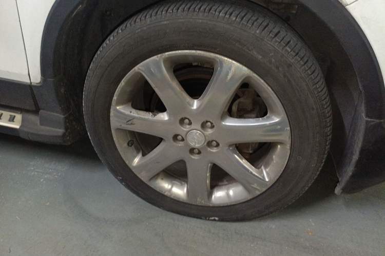 Used Buick Encore 2013 1.4T Automatic All-Wheel Drive Flagship Edition Right Front Wheel Hub