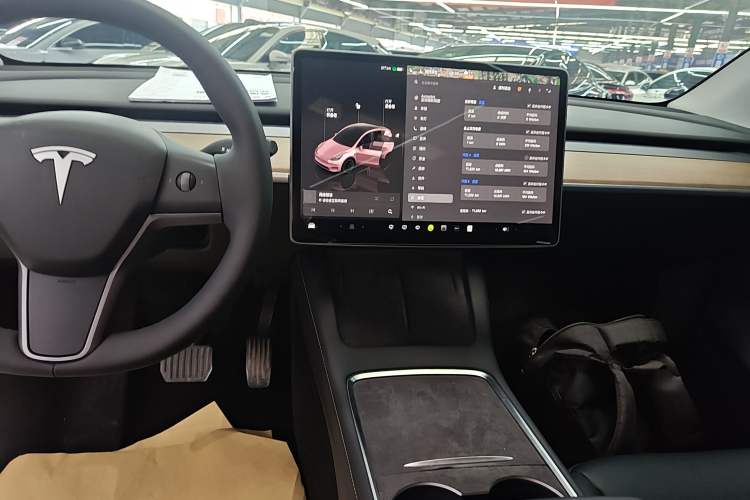 Used Tesla Model Y 2022 Rear-Wheel-Drive Version Audio And AC Panel