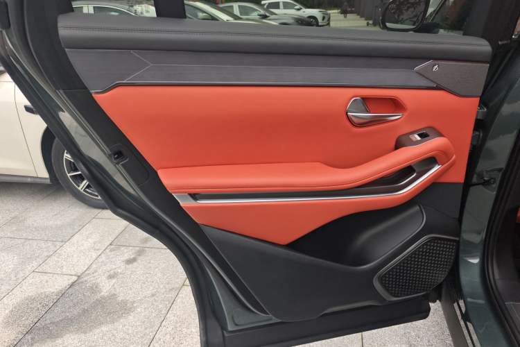 Used BYD Tang L 2025 EV 600KM All-Wheel-Drive LiDAR Flagship Model